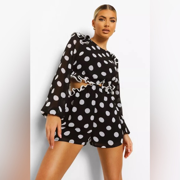POLKA DOT CUT OUT RUFFLE ROMPER - Picture 1 of 4